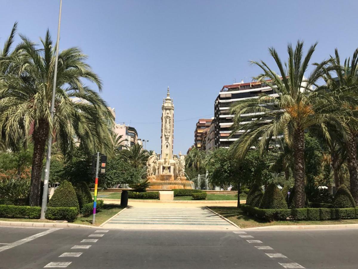 Ferienwohnung Im Zentrum Alicante Luaran gambar