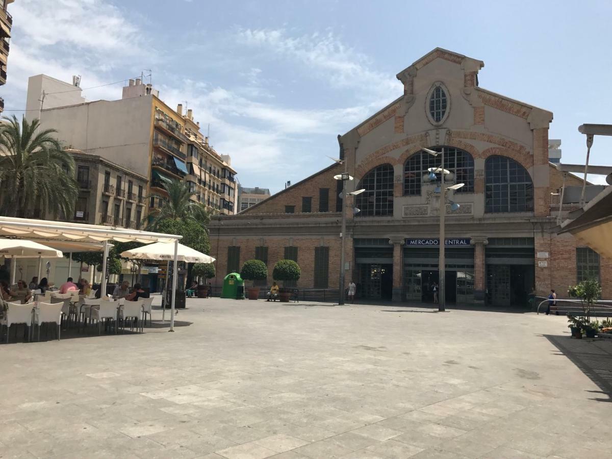 Ferienwohnung Im Zentrum Alicante Luaran gambar