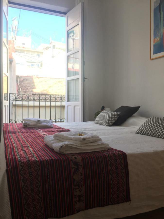 Ferienwohnung Im Zentrum Alicante Luaran gambar